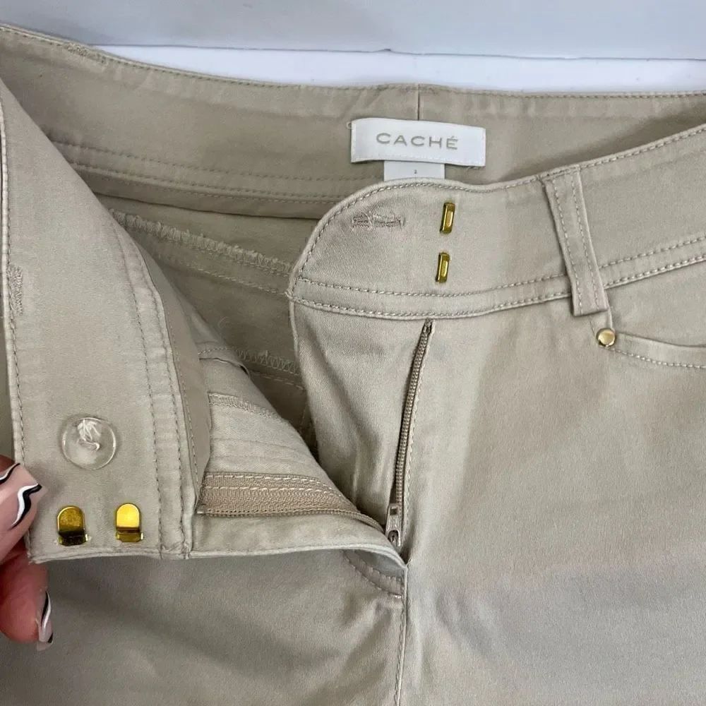Cache| Bermuda| shorts| Has stretch| Thick material - Picture 10 of 11